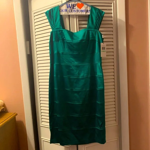 Calvin Klein | Dresses | Calvin Klein Kelly Green Bandage Dress Size 8 New  With Tags | Poshmark